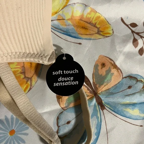 Woman’s bra - Picture 2 of 3